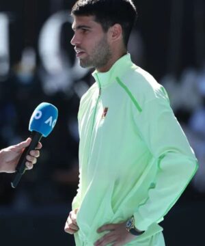 Australian Open 2026 Carlos Alcaraz track jacket tennis fan outfit
