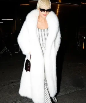Ariadna Gutiérrez Christian Cowan fashion show coat designed in premium white fur with sophisticated designer detailing