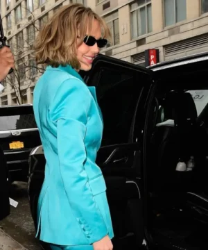 Celebrity inspired Arielle Kebb FOX Studio royal blue blazer chic business wear