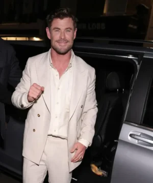 London 2026 Chris Hemsworth blazer, elegant high-fashion celebrity jacket