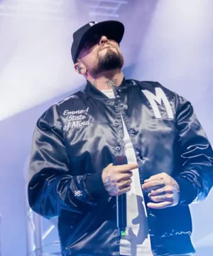 Guè EMME-I State of Mind black jacket featuring a sleek urban design with modern streetwear appeal