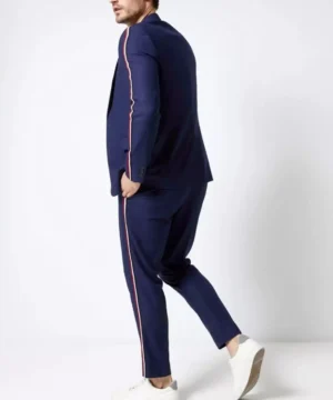 Men’s Elite S03 Guzmán black suit with stylish side stripes, modern cut, and premium fabric finish